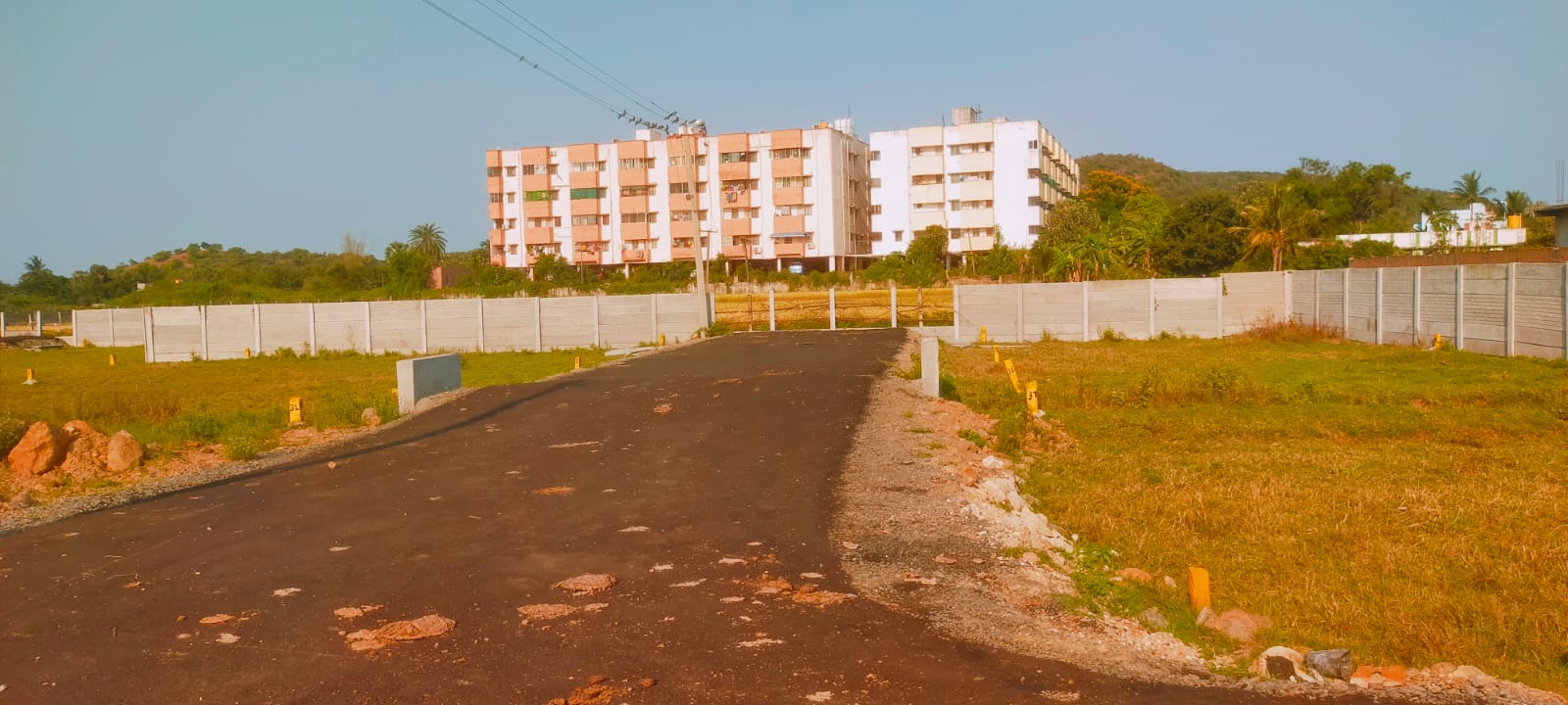 Premium villa plot for sale in Manimangalam Malaipattu